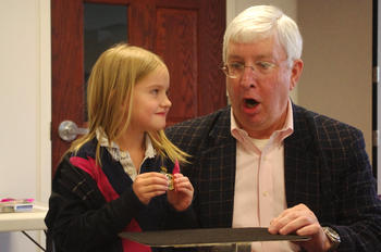 Tom O'Brien Magician Kid's party